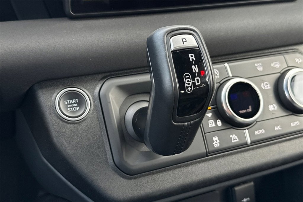 2022 Land Rover Defender X-Dynamic SE