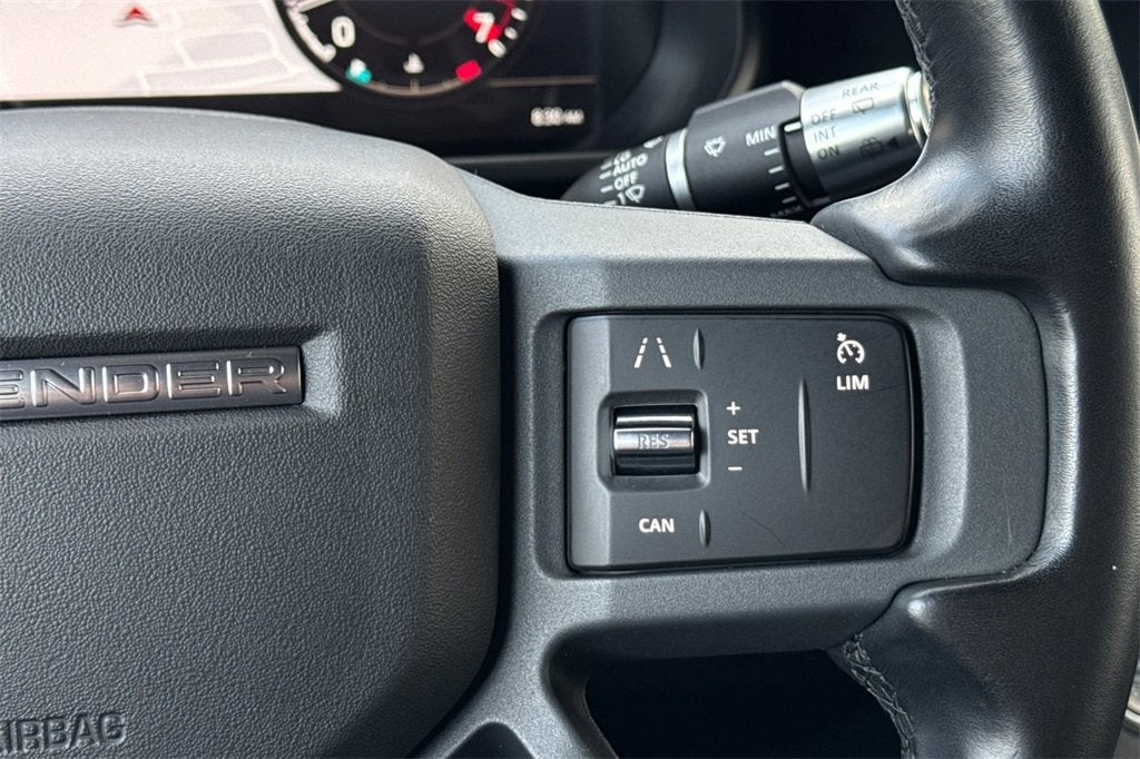 2022 Land Rover Defender X-Dynamic SE