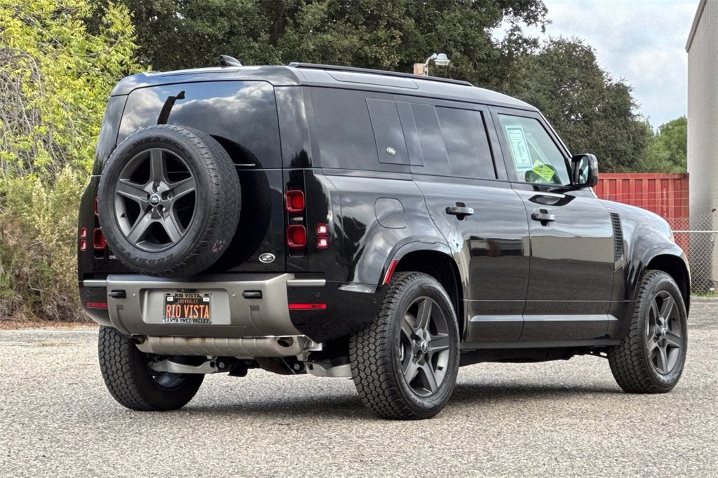2022 Land Rover Defender X-Dynamic SE
