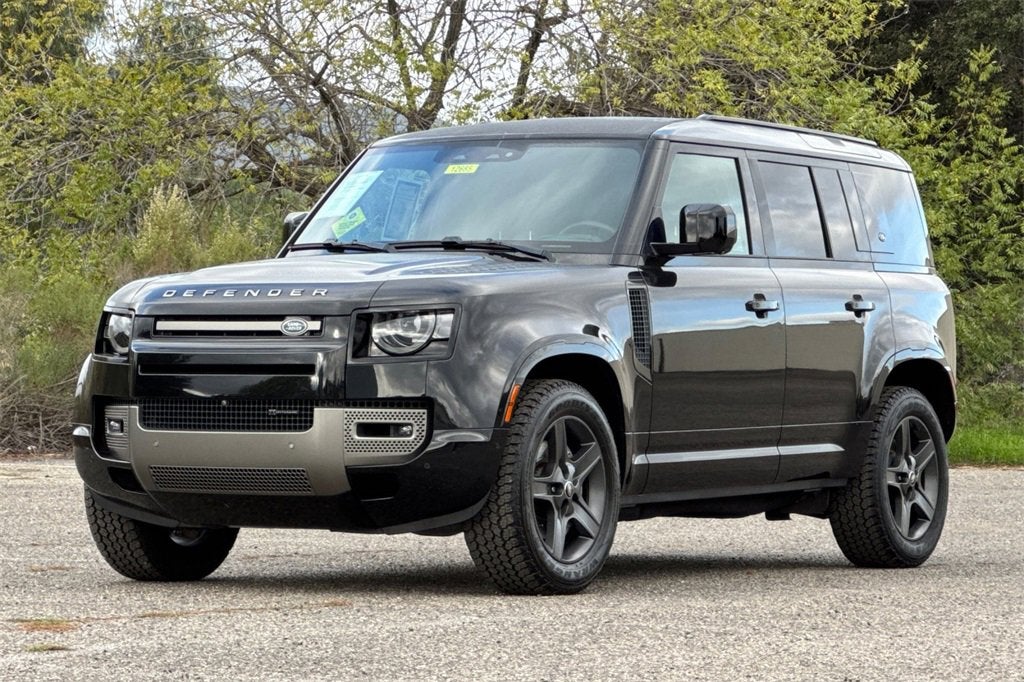 2022 Land Rover Defender X-Dynamic SE