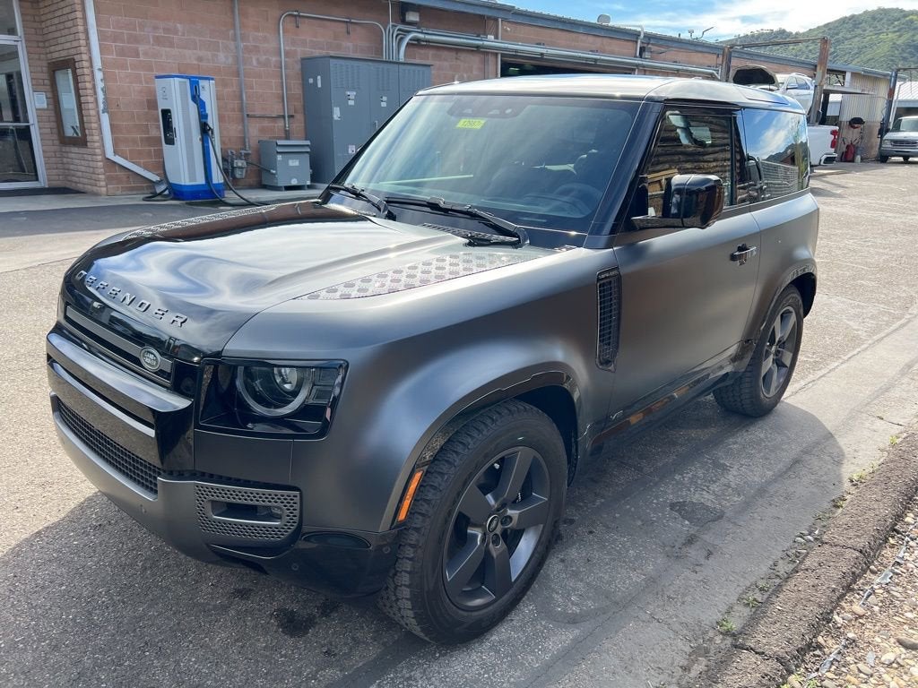 2023 Land Rover Defender V8