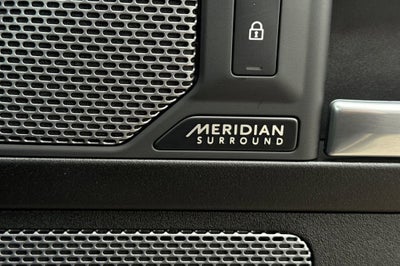 2023 Land Rover Defender V8