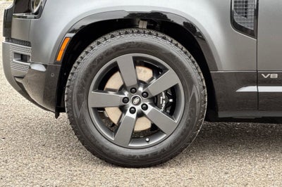 2023 Land Rover Defender V8