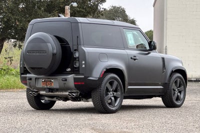 2023 Land Rover Defender V8