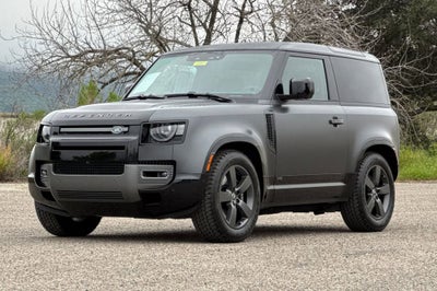 2023 Land Rover Defender V8