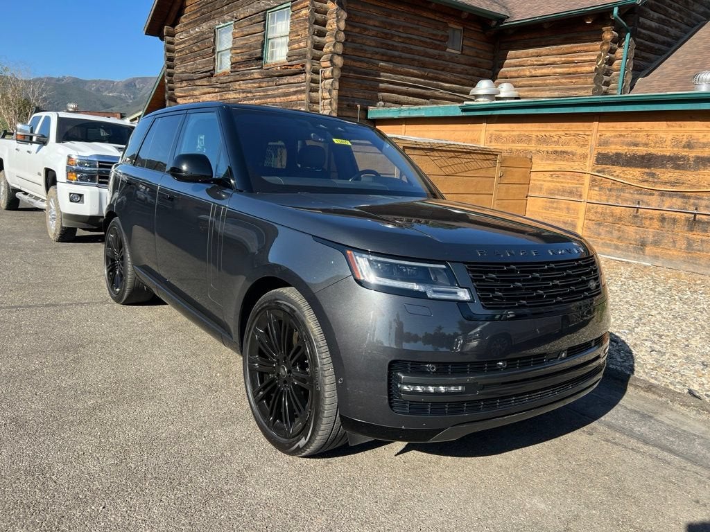 2023 Land Rover Range Rover SE