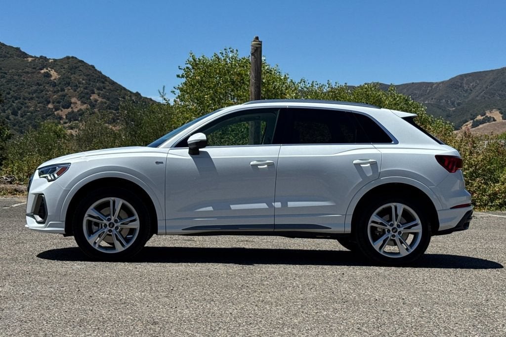 2022 Audi Q3 S line Premium Plus